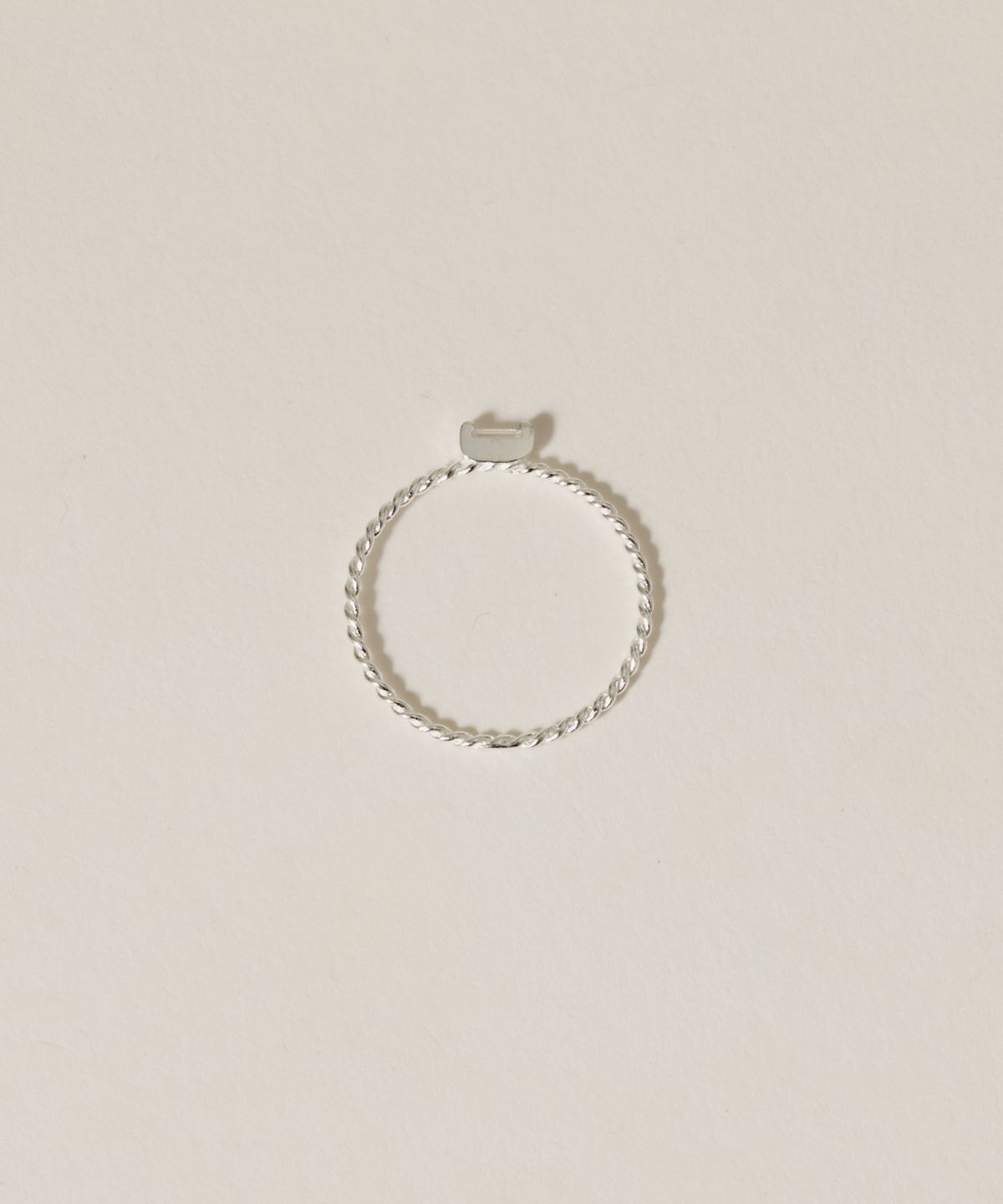 노비스도쿄(NOVICE TOKYO) 클리어 스톤 모티프로프 반지 Clear Stone Motif Rope Ring［Silver925］/ One color