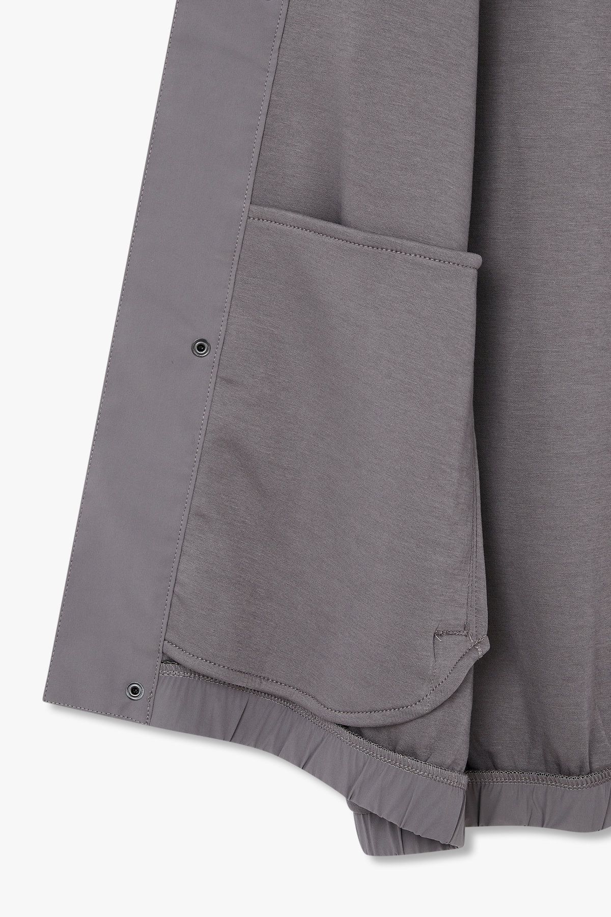 아르마니 익스체인지(ARMANI EXCHANGE) 남성 패치 디테일 하이넥 히든 후드 자켓_다크 그레이 A415331011