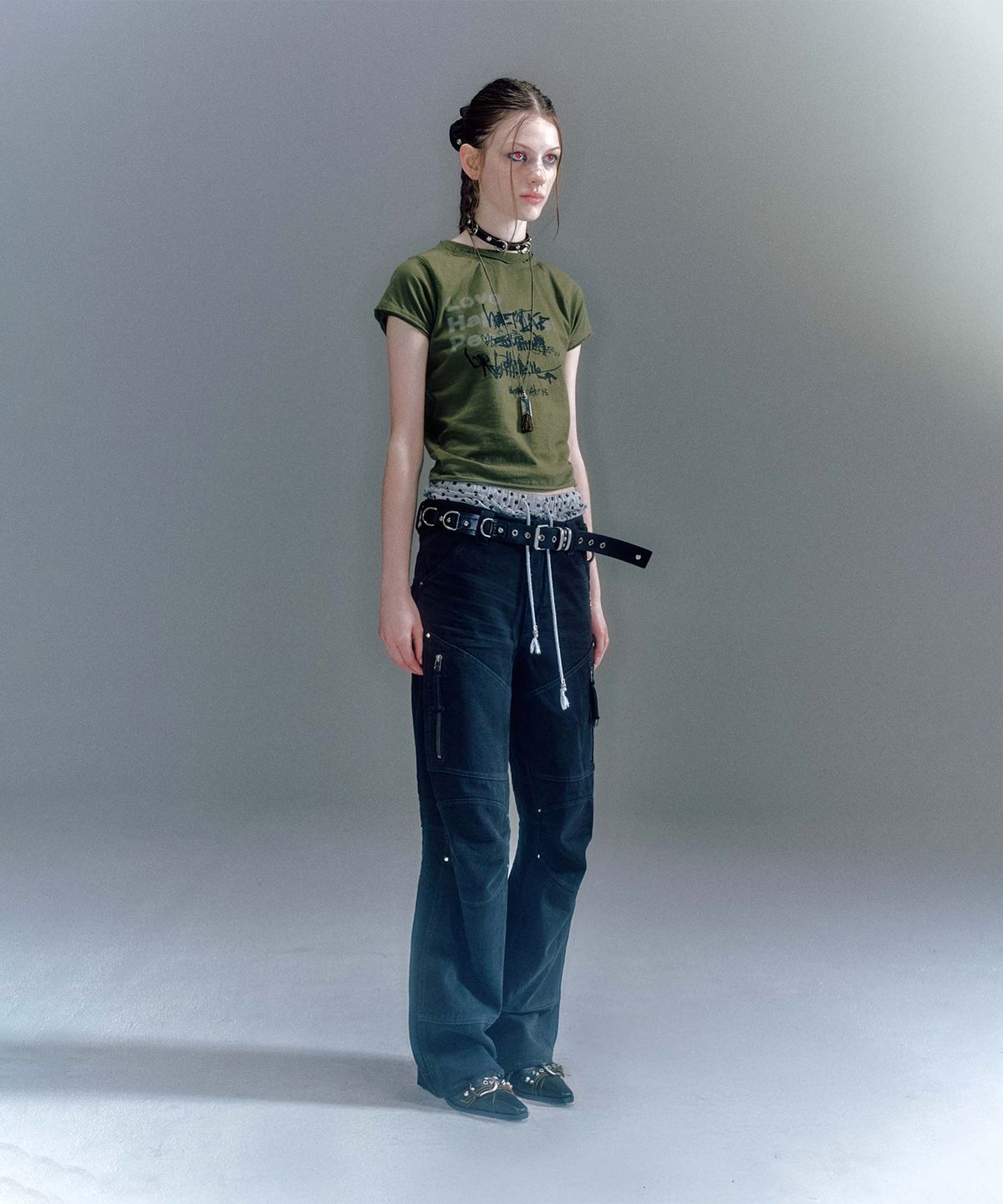 베이컨트 아카이브(VACANT ARCHIVE) (WOMEN) DELLA ARTWORK T-SHIRT (3COLOR)