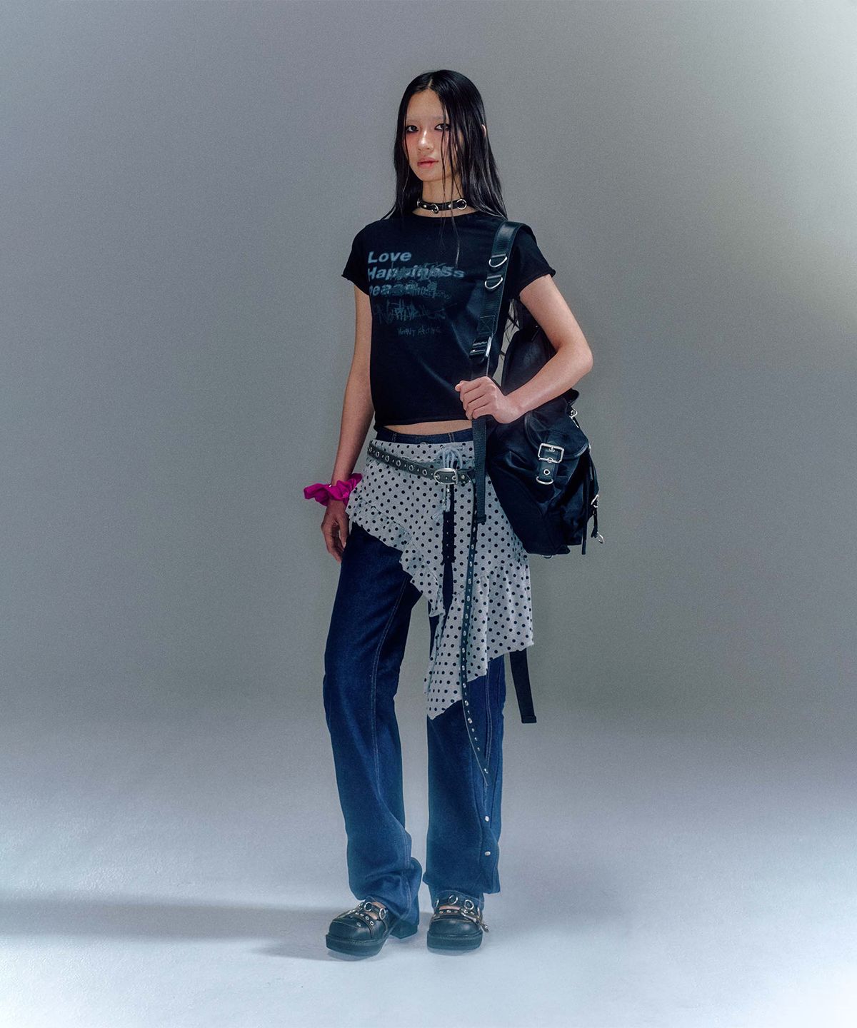 베이컨트 아카이브(VACANT ARCHIVE) (WOMEN) DELLA ARTWORK T-SHIRT (3COLOR)