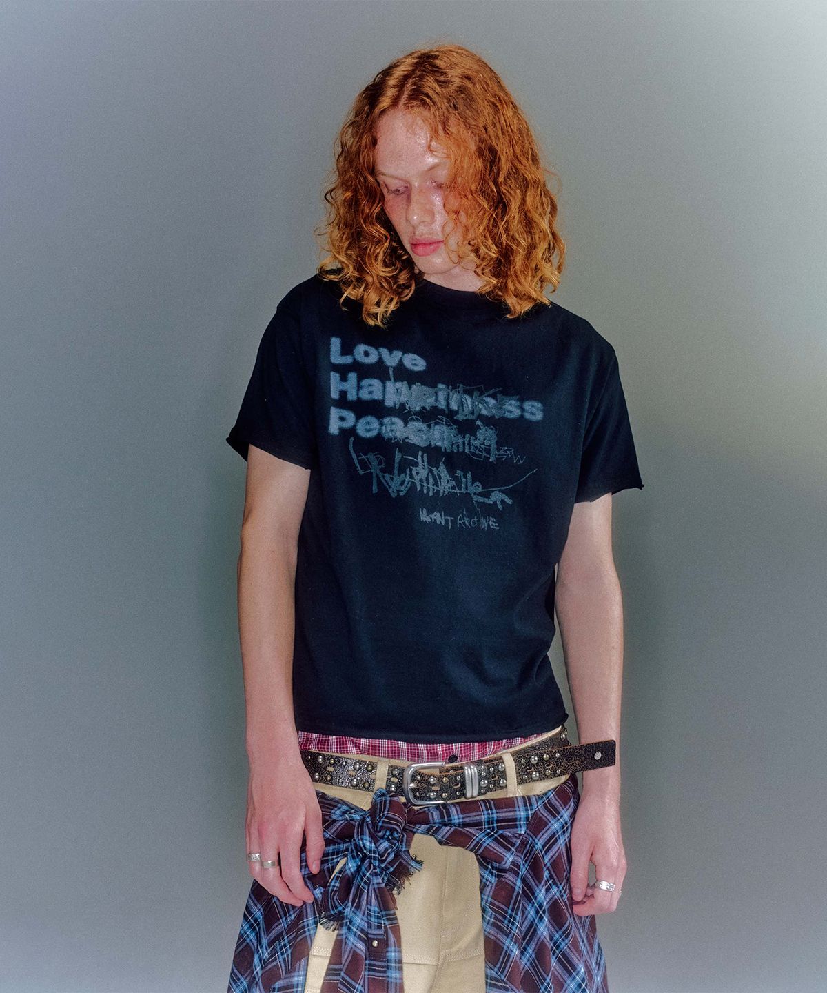 베이컨트 아카이브(VACANT ARCHIVE) (MEN) DELLA ARTWORK T-SHIRT (3COLOR)