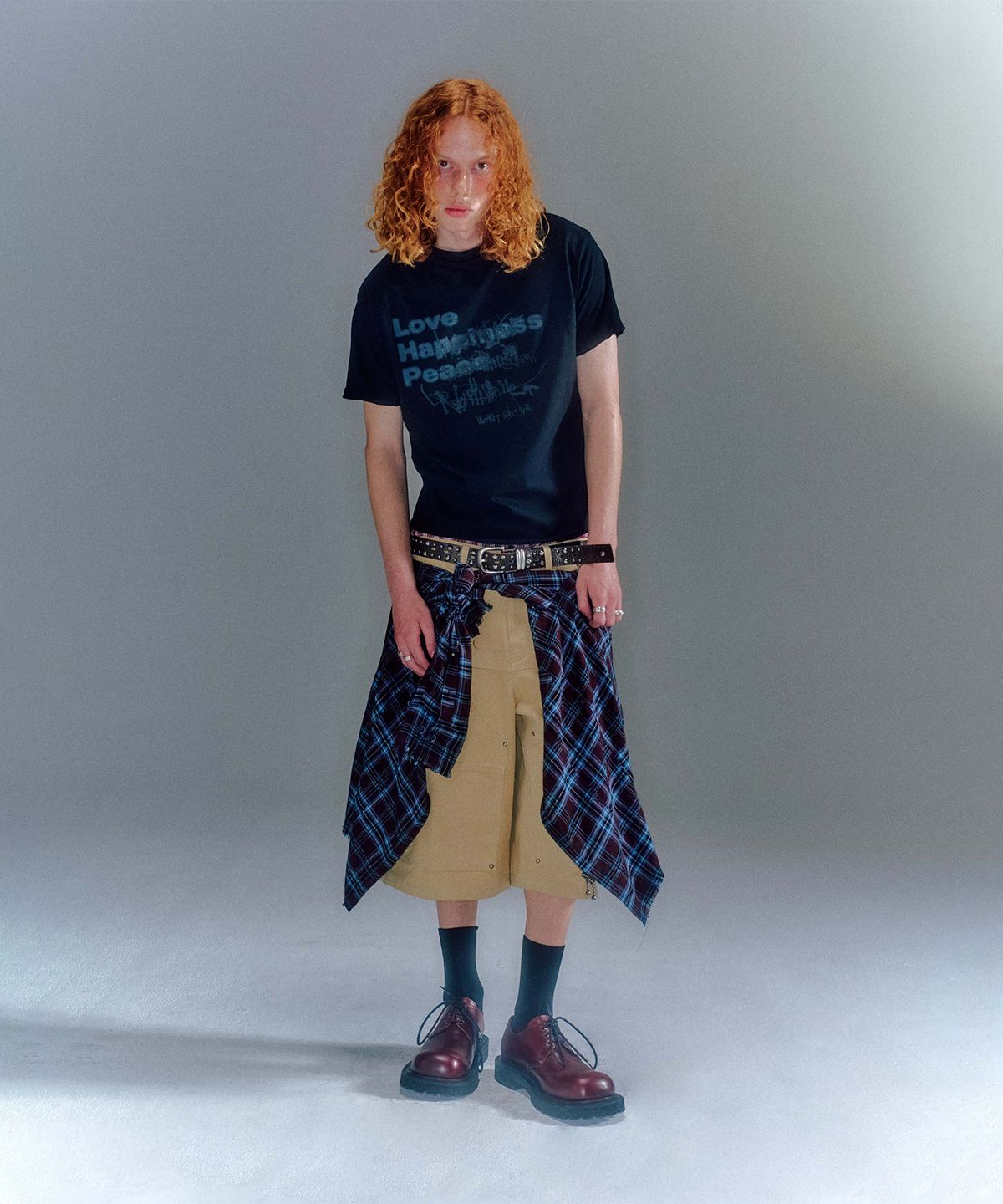 베이컨트 아카이브(VACANT ARCHIVE) (MEN) DELLA ARTWORK T-SHIRT (3COLOR)