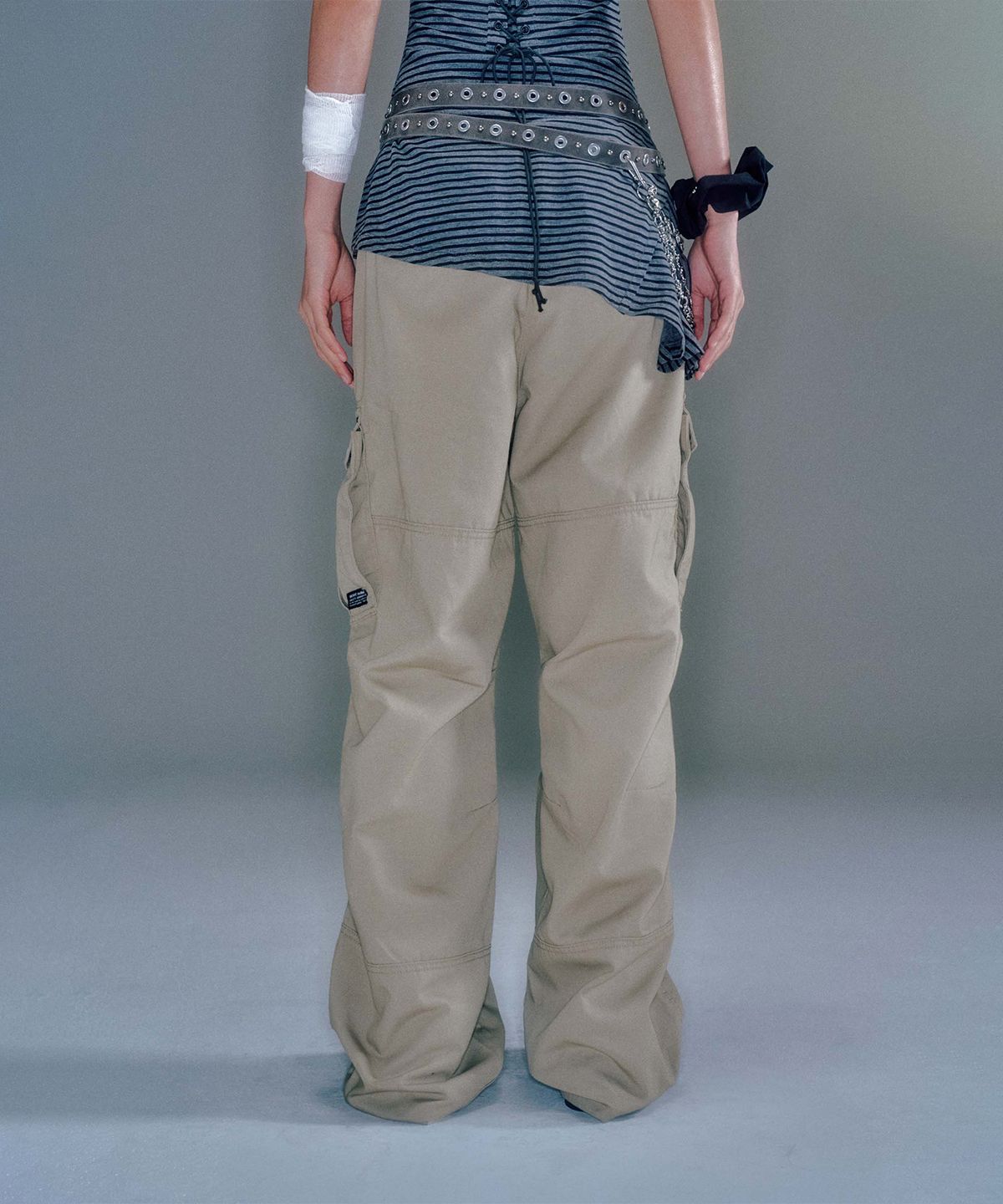 베이컨트 아카이브(VACANT ARCHIVE) WAYEN MILITARY CARGO PANTS (BEIGE)
