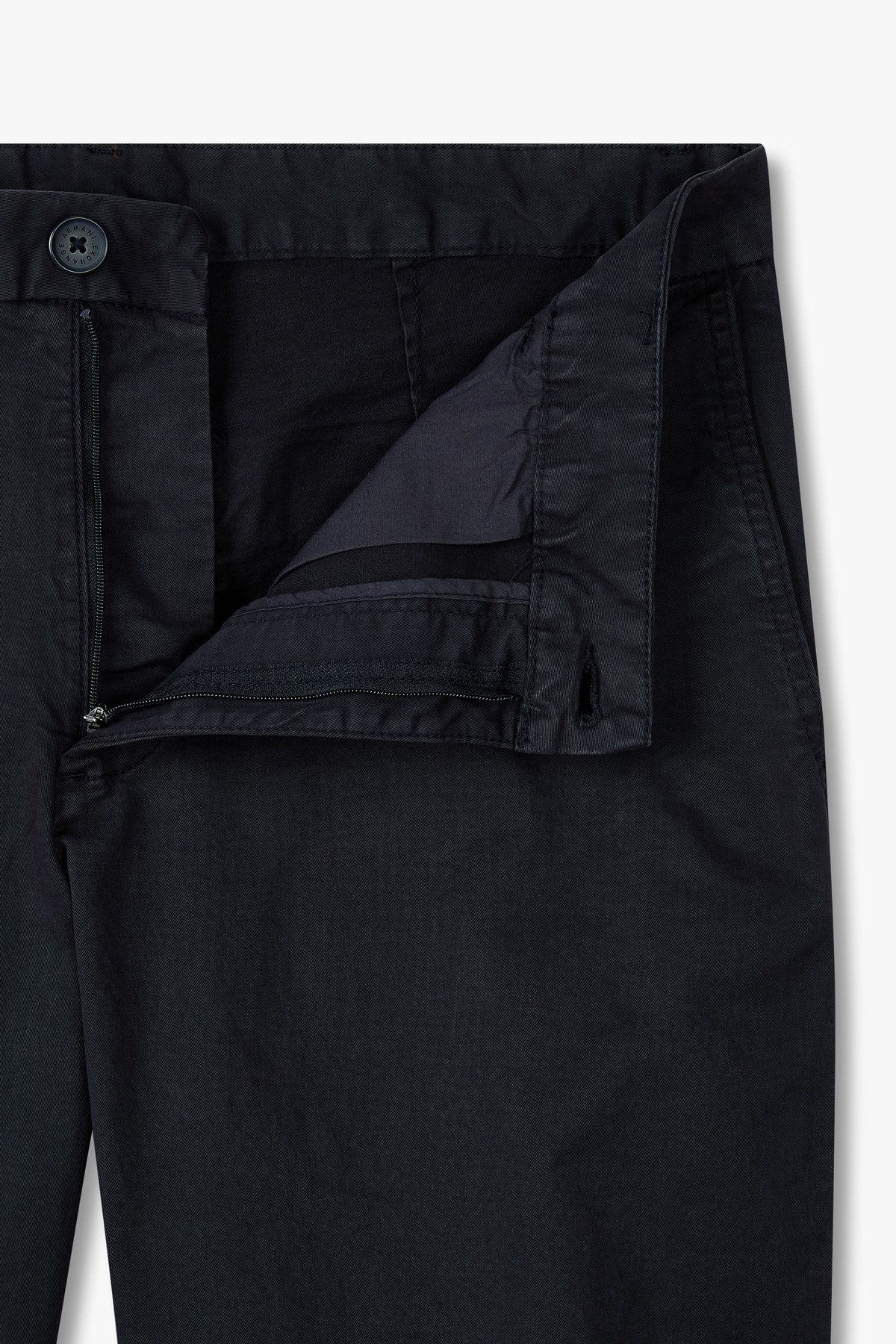 아르마니 익스체인지(ARMANI EXCHANGE) 남성 스트레치 트윌 테이퍼드 핏 팬츠_다크 네이비 A415342007