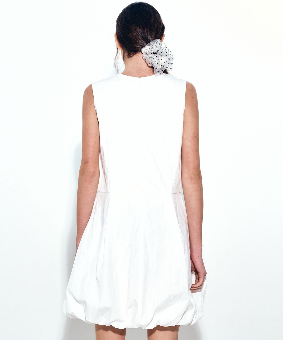 닉앤니콜(NICK&NICOLE) MINI BALLON SLEEVELESS DRESS_WHITE