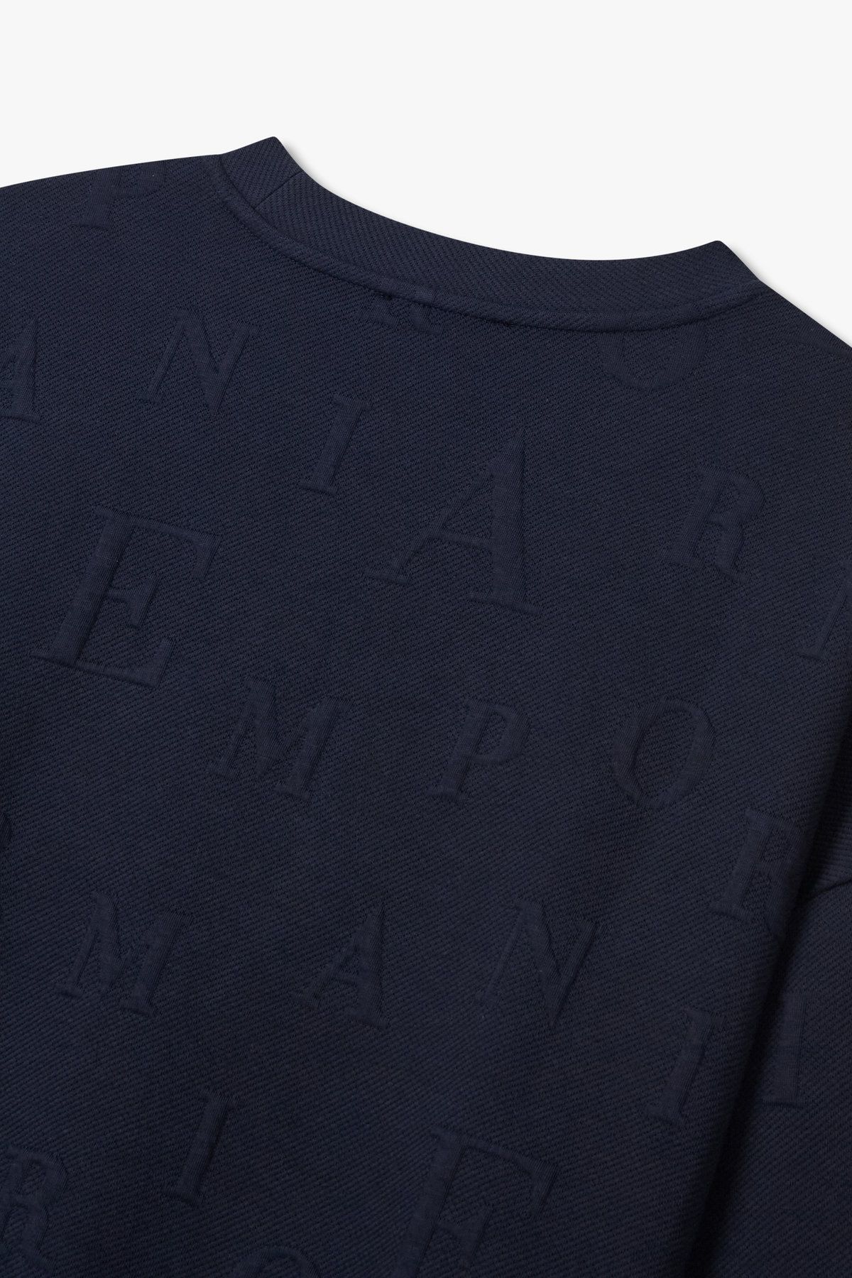 엠포리오 아르마니 언더웨어(EMPORIO ARMANI UNDERWEAR) 여성 엠보 알파벳 라운지 스웨트셔츠_블루 0825336511