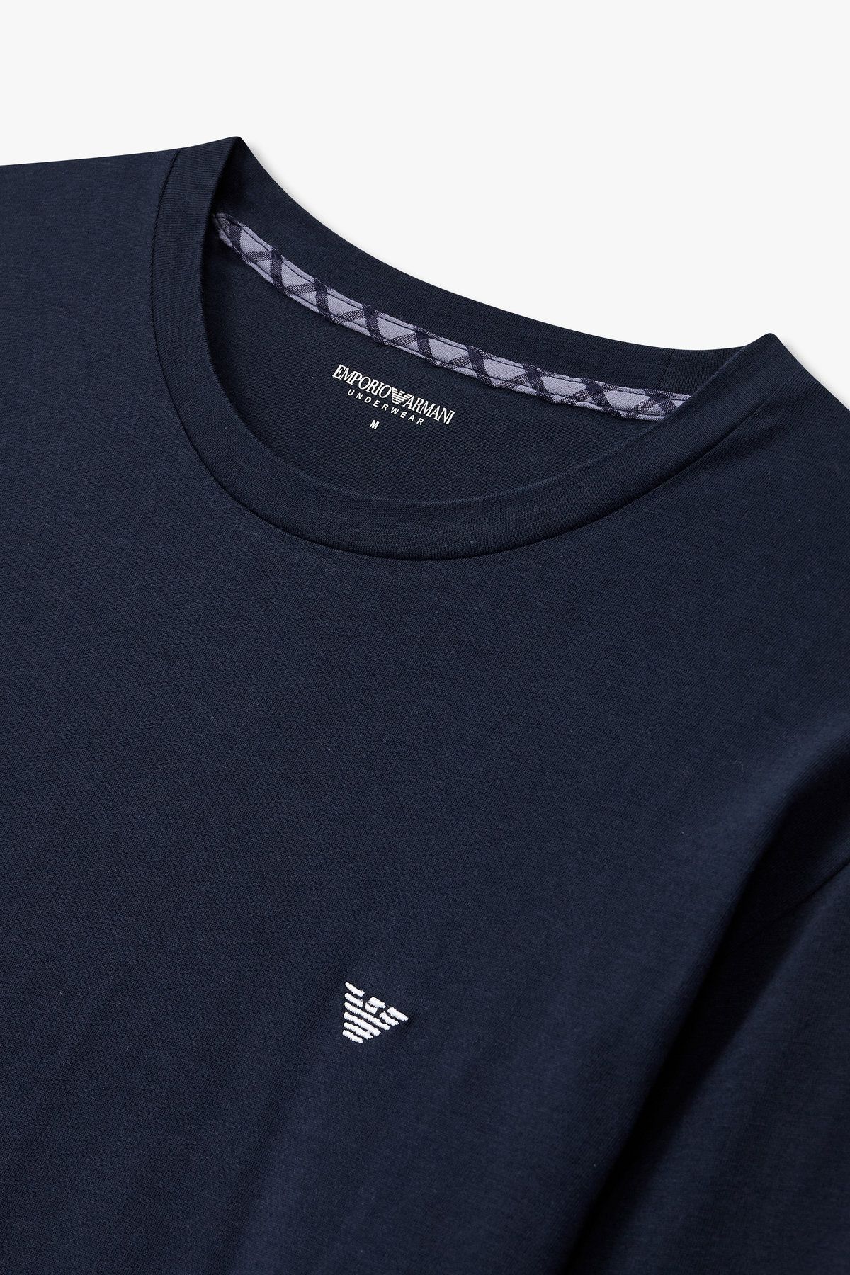 엠포리오 아르마니 언더웨어(EMPORIO ARMANI UNDERWEAR) 남성 로고 자수 코튼 라운지 티셔츠_다크 블루 0815336010