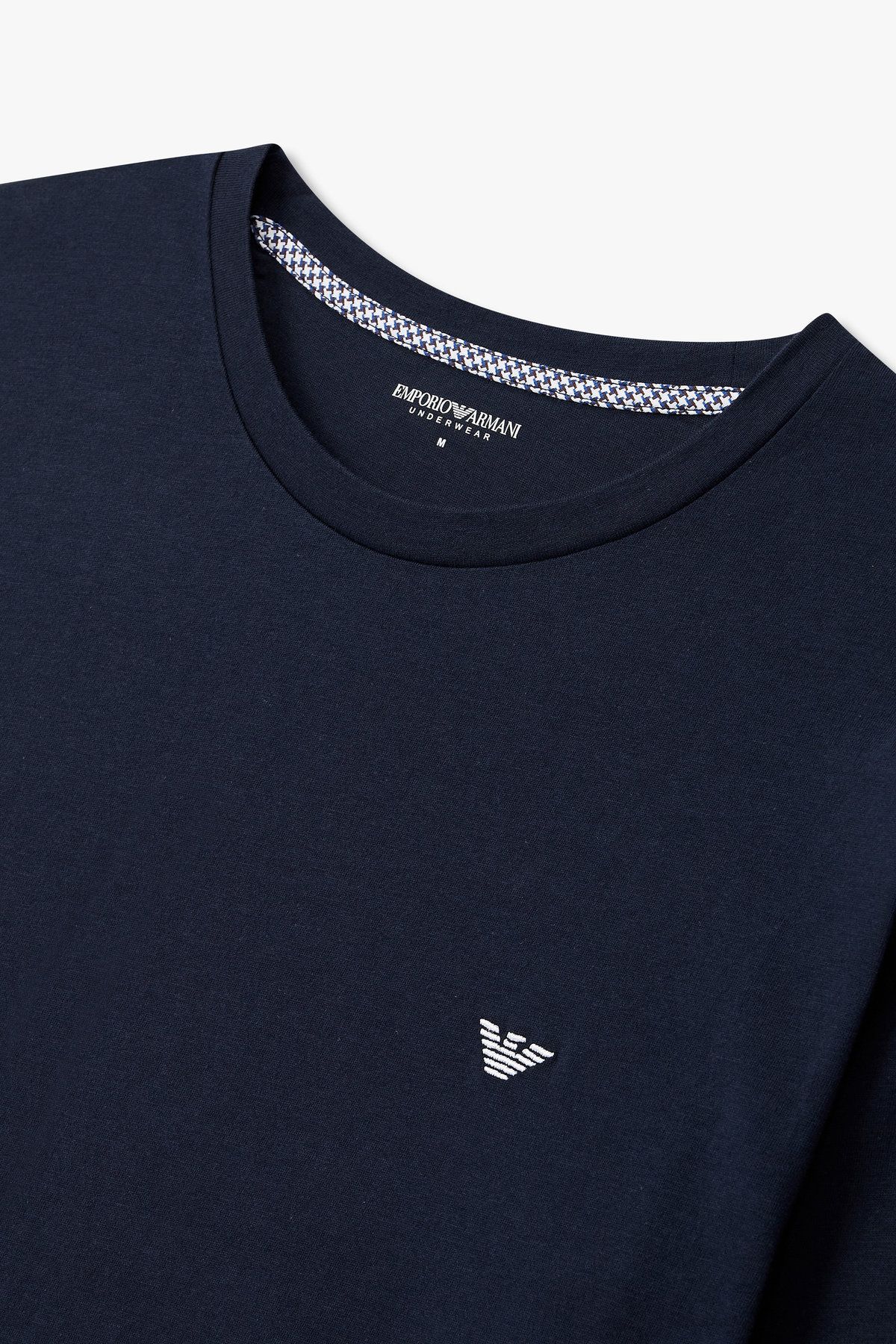 엠포리오 아르마니 언더웨어(EMPORIO ARMANI UNDERWEAR) 남성 로고 자수 코튼 라운지 티셔츠_마린 0815336012