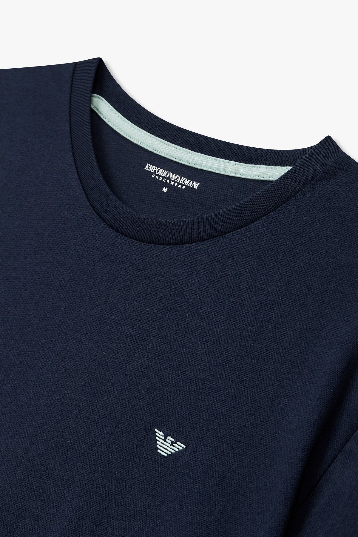 엠포리오 아르마니 언더웨어(EMPORIO ARMANI UNDERWEAR) 남성 이글 자수 숏 슬리브 라운지 티셔츠_마린 0815334001