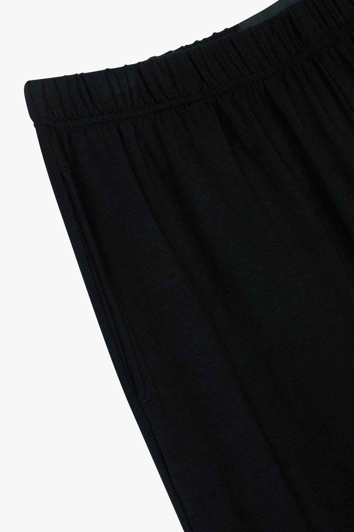 엠포리오 아르마니 언더웨어(EMPORIO ARMANI UNDERWEAR) 남성 아웃라인 이글 로고 라운지 팬츠_블랙 0815332004