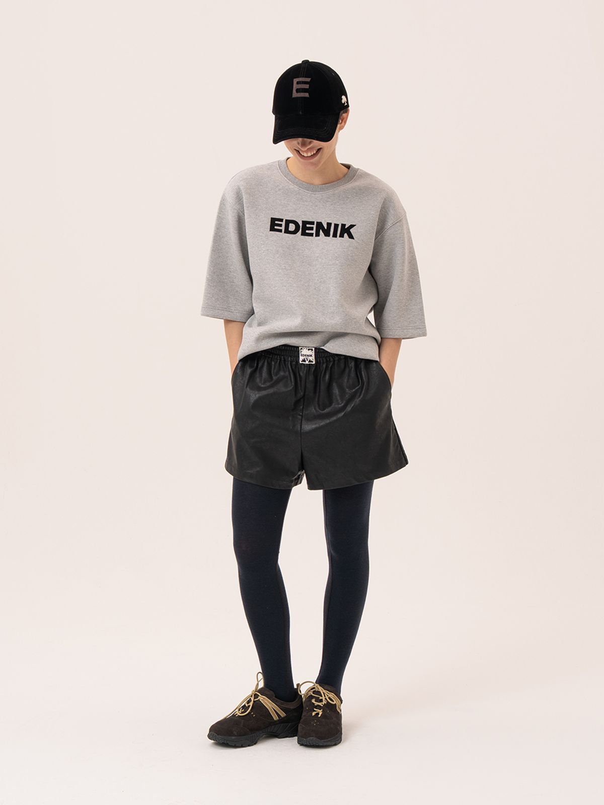 에데닉(EDENIK) 라인 포인트 레더 트랙 쇼츠