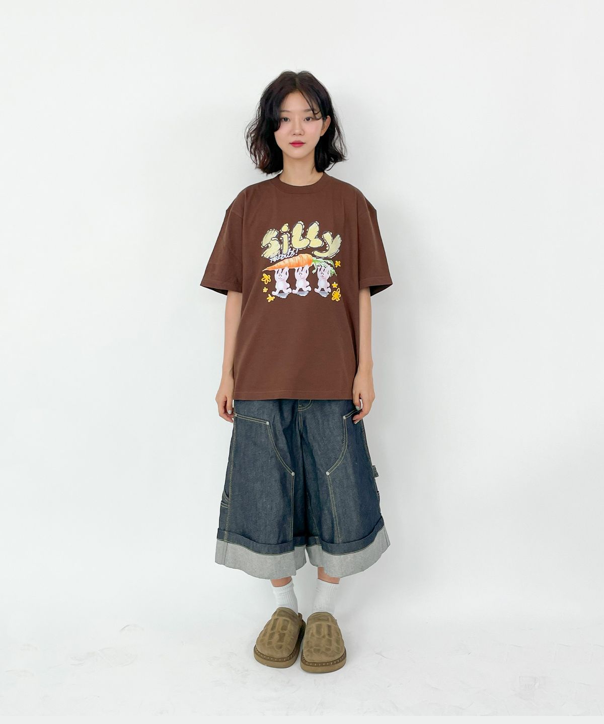 티저트(TEESSERT) 실리 래빗  면 반소매 티셔츠 [BROWN]
