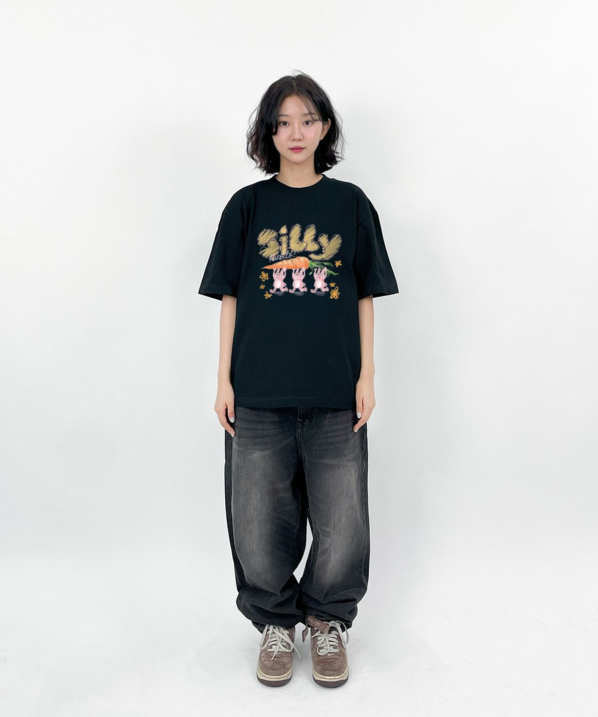 티저트(TEESSERT) 실리 래빗  면 반소매 티셔츠 [BLACK]