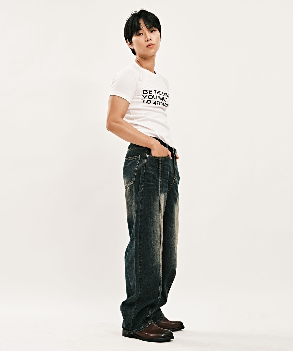 디더블유에스이(DWSE) 커브드 디비전 데님 팬츠(워시드 블루)