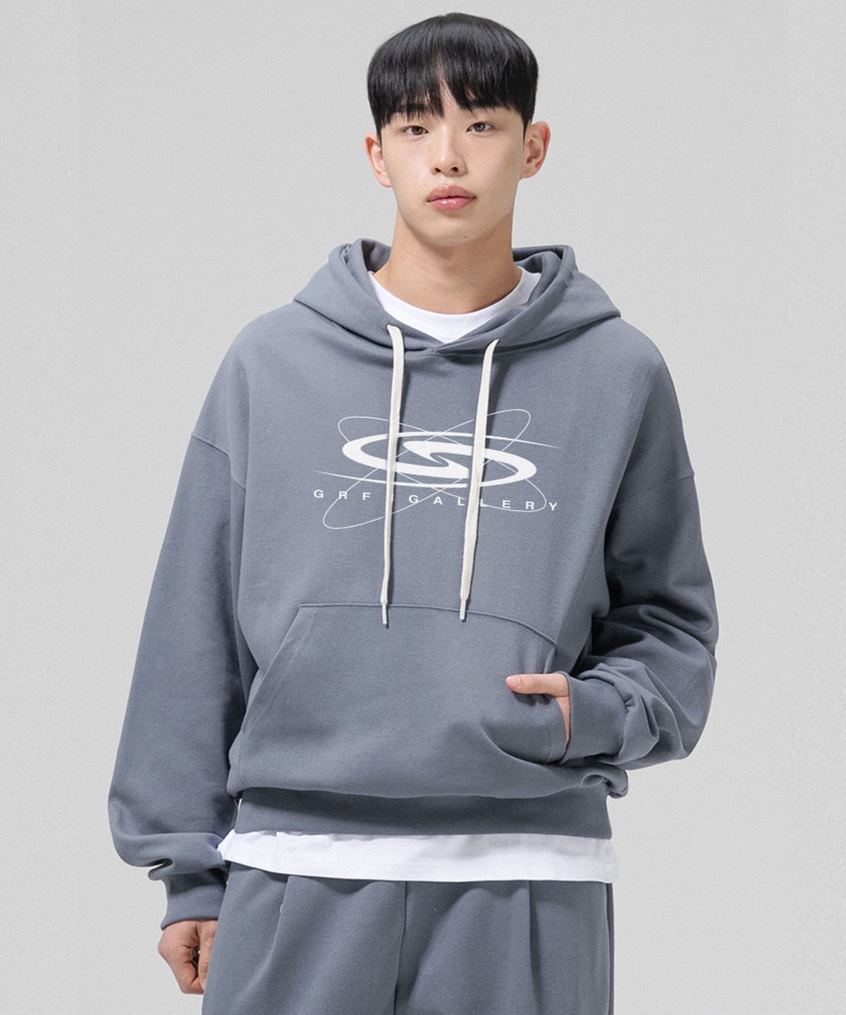 그랜피니(GRANFINNY) 오버핏 특양면 기모 로고 턴 벌룬 후디-그레이