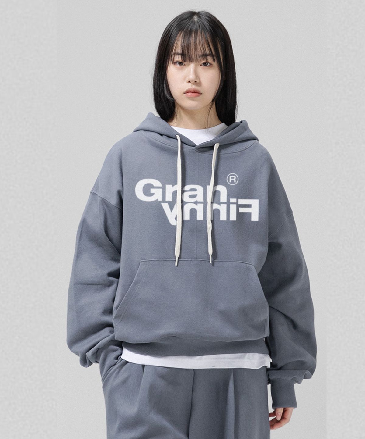 그랜피니(GRANFINNY) 오버핏 특양면 기모 오리지널 로고 벌룬 후디 - 그레이