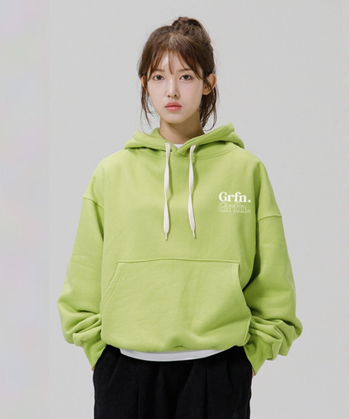 그랜피니(GRANFINNY) 오버핏 헤비 기모 페이스 오버 피어 벌룬 스웻 후디- 올리브