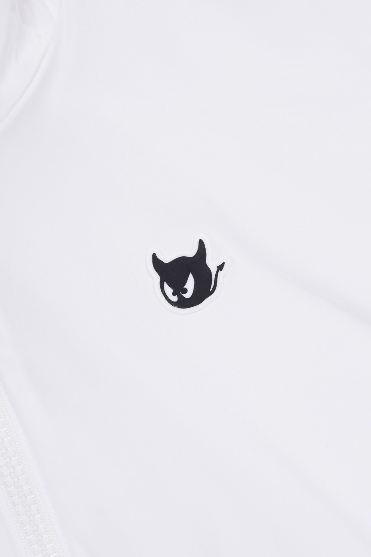 왁(WAAC) Women Light-weight Stretch Hoodie vest WWVAM25200WHX