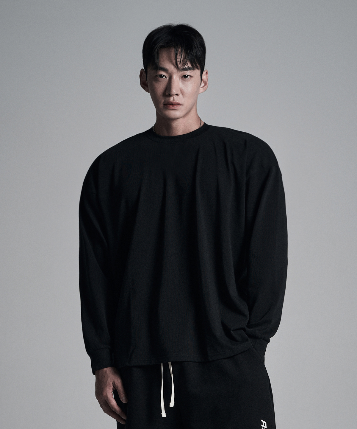 어센더(ASCENDER) 스탠다드  루즈핏 롱슬리브 2color