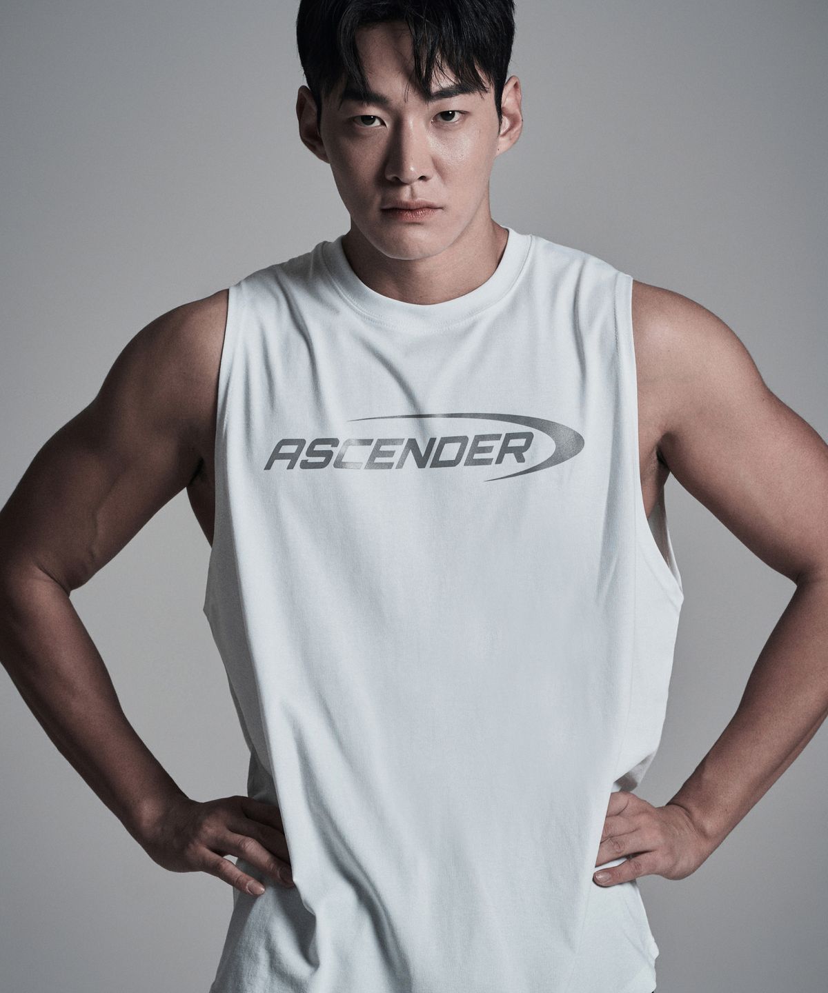 어센더(ASCENDER) (리플렉티브) 어센딩로고 루즈핏 슬리브리스 [화이트]
