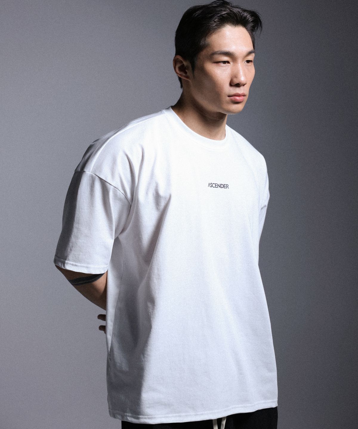 어센더(ASCENDER) 베이직로고 오버핏 숏슬리브 [화이트]