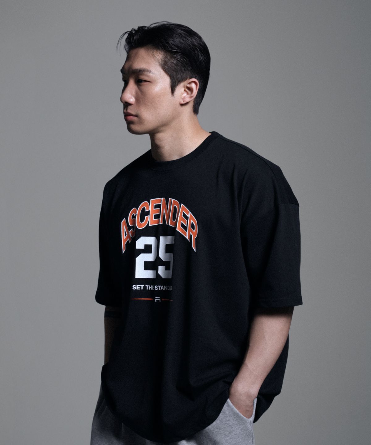 어센더(ASCENDER) 25넘버링 오버핏 숏슬리브 [블랙]