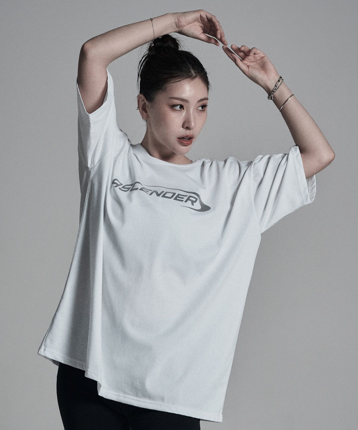 어센더(ASCENDER) (리플렉티브) 어센딩로고 오버핏 숏슬리브 [화이트]