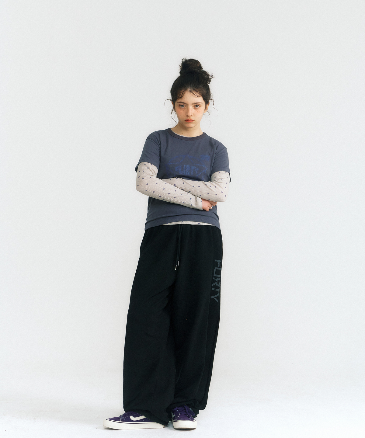 플러티(FLIRTY) FLIRTY 로고 스웨트 팬츠 (Black)