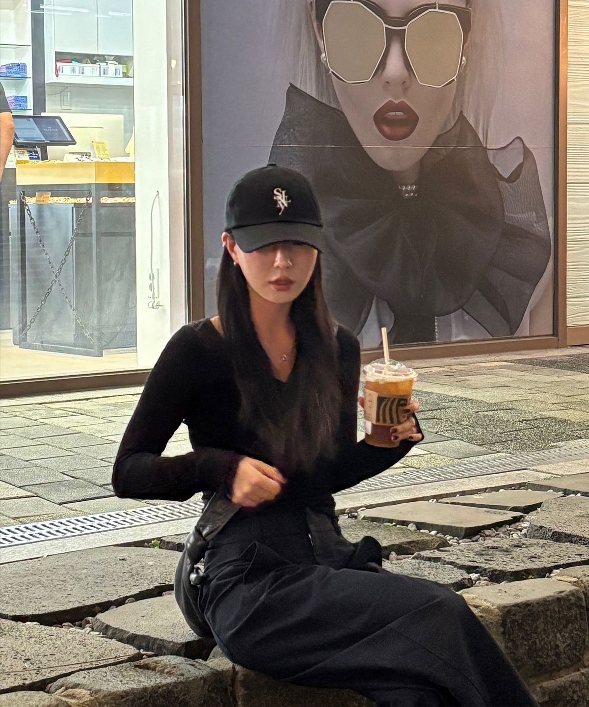 소이렌(SOYLEN) 세리프 레이어드 심볼 캡 (블랙)