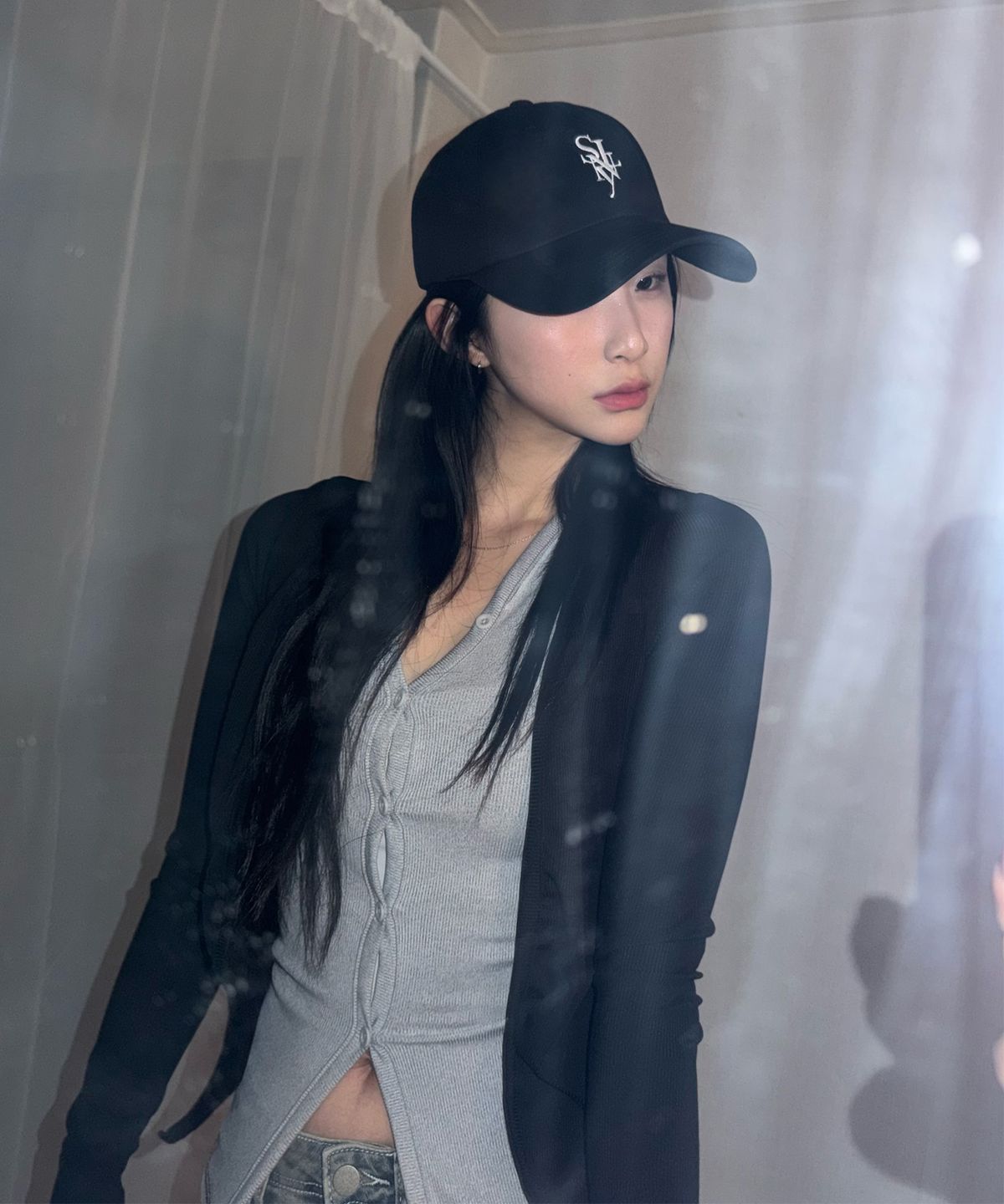 소이렌(SOYLEN) 세리프 레이어드 심볼 캡 (블랙)