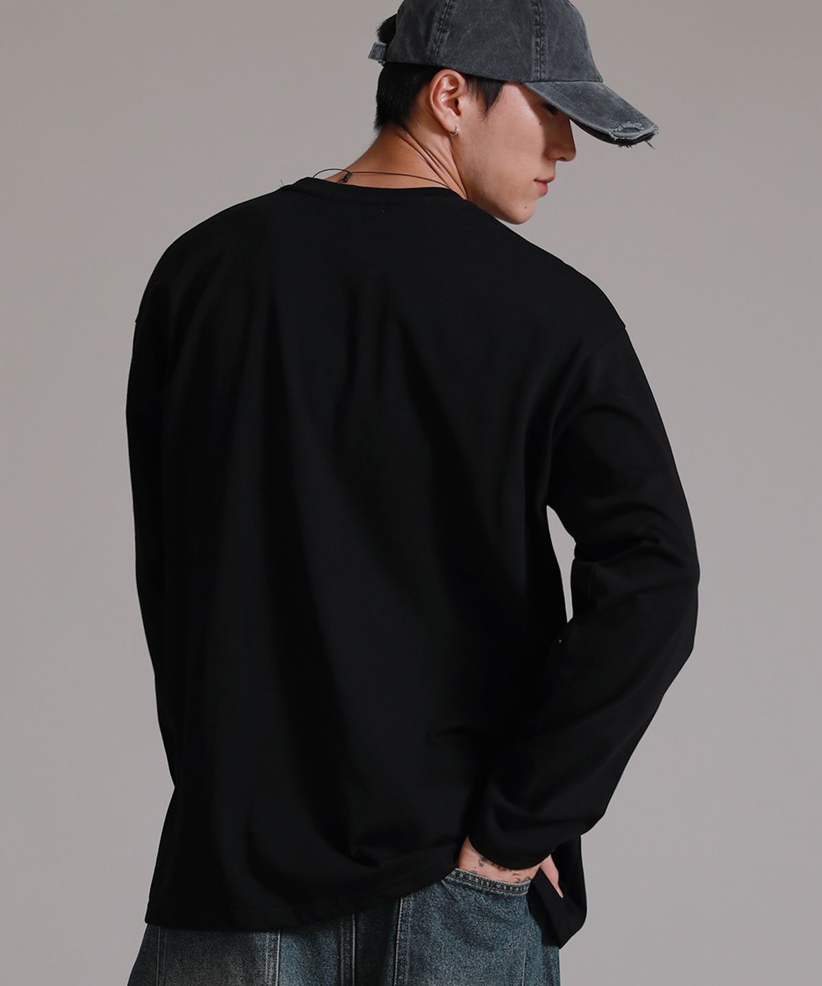 라이크더모스트(LIKE THE MOST) 롱 슬리브 오버핏 무지 긴팔 티셔츠 4colors