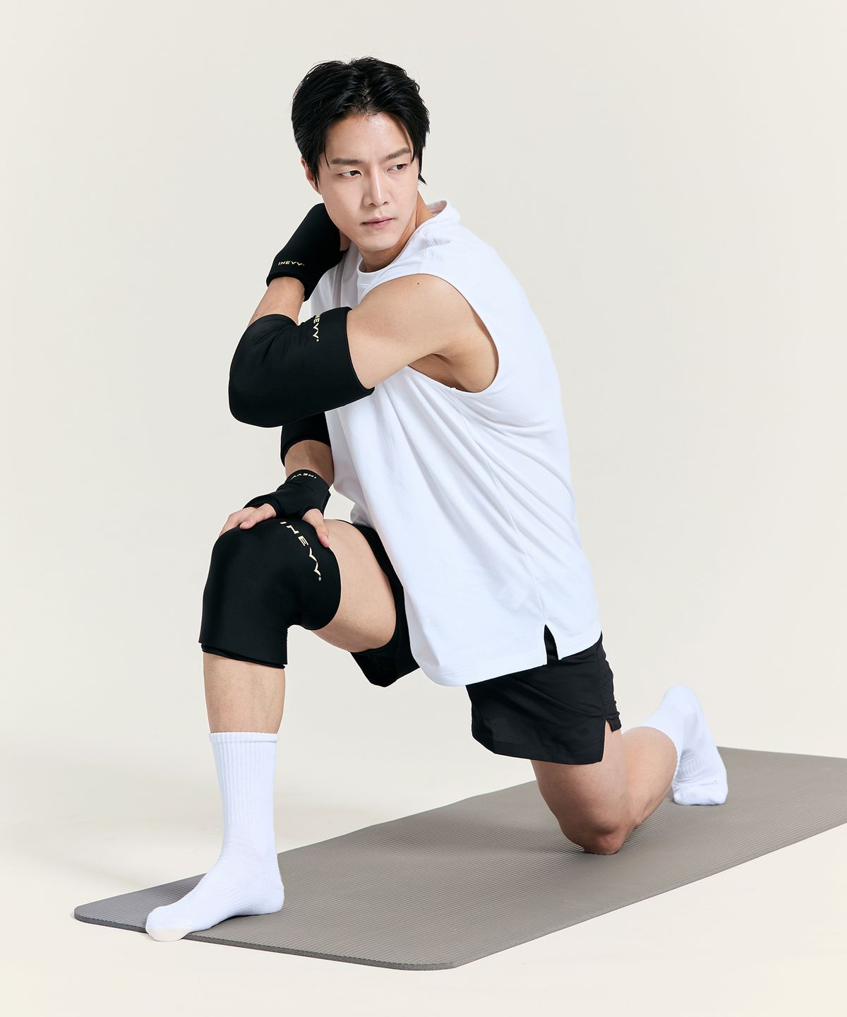 이네브(INEVV) 이네브 리커버리 젤팩 무릎밴드