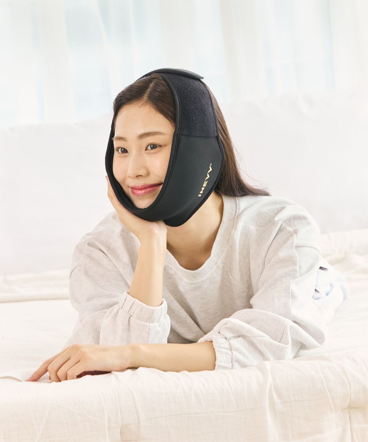 이네브(INEVV) 이네브 리커버리 젤팩 헤드밴드