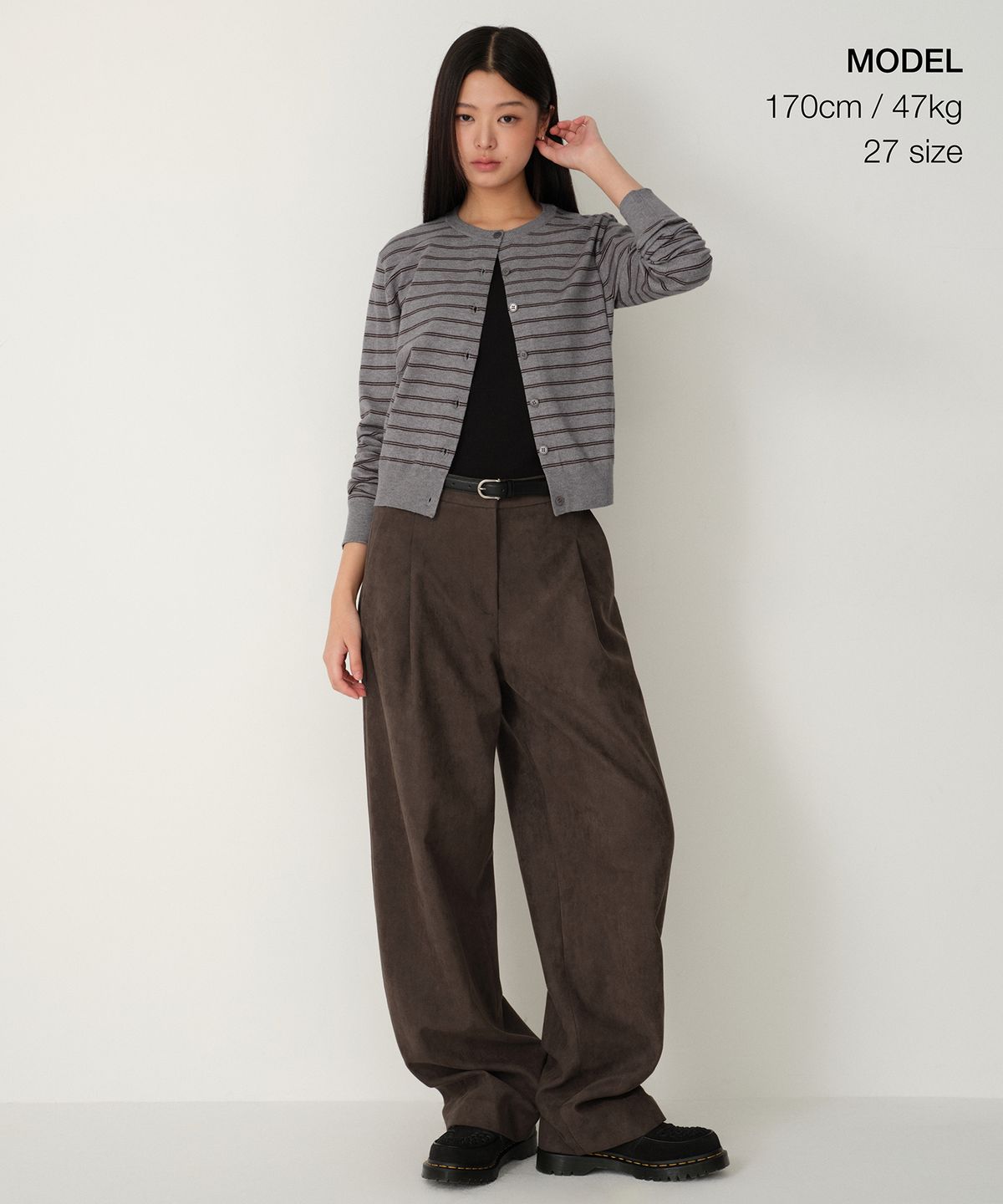 무신사 스탠다드 우먼(MUSINSA STANDARD WOMAN) 우먼즈 신세틱 스웨이드 딥 턱 와이드 팬츠 [브라운]