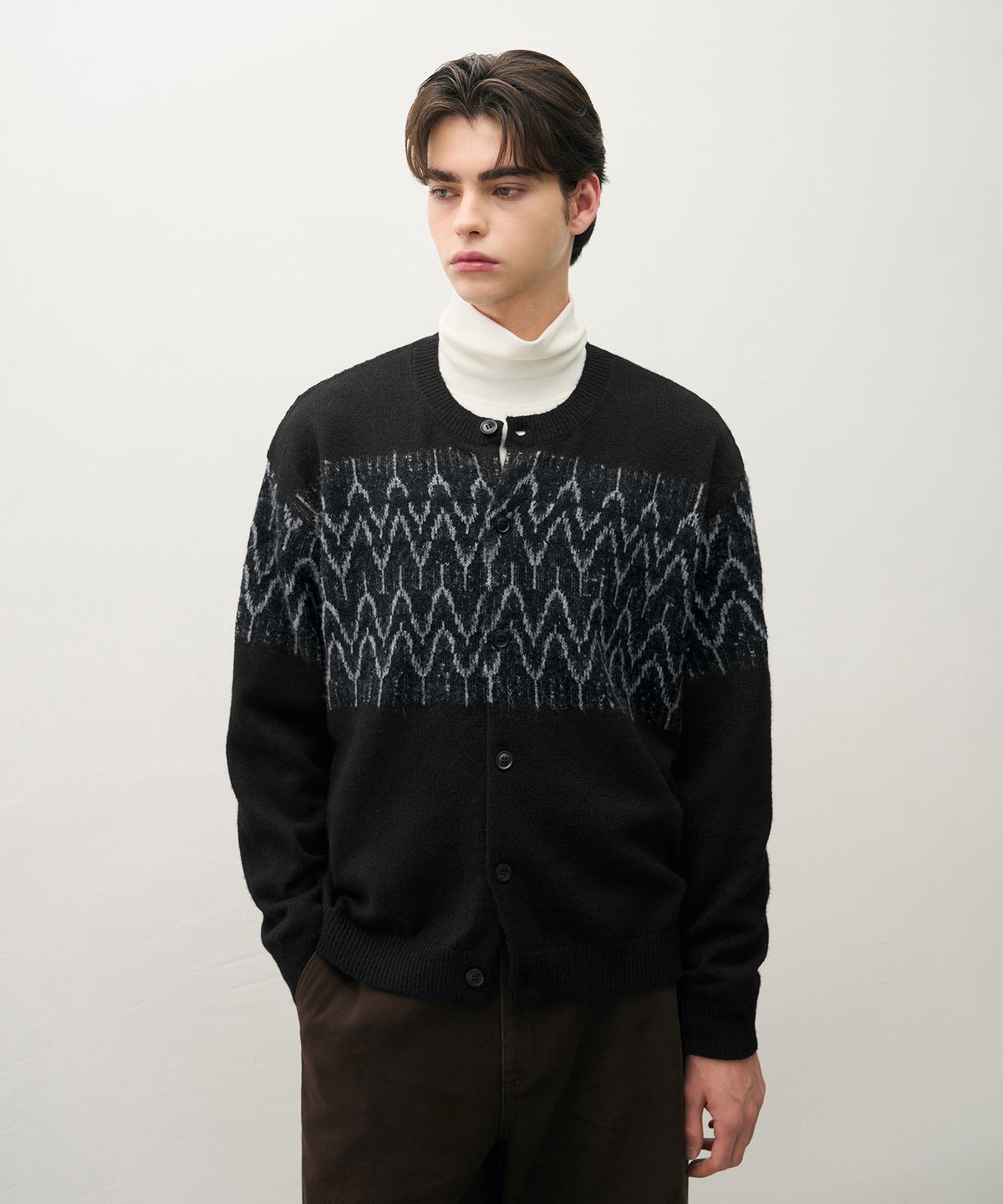 드로우핏(DRAW FIT) 울 헤어리 노르딕 라운드 가디건 [BLACK]