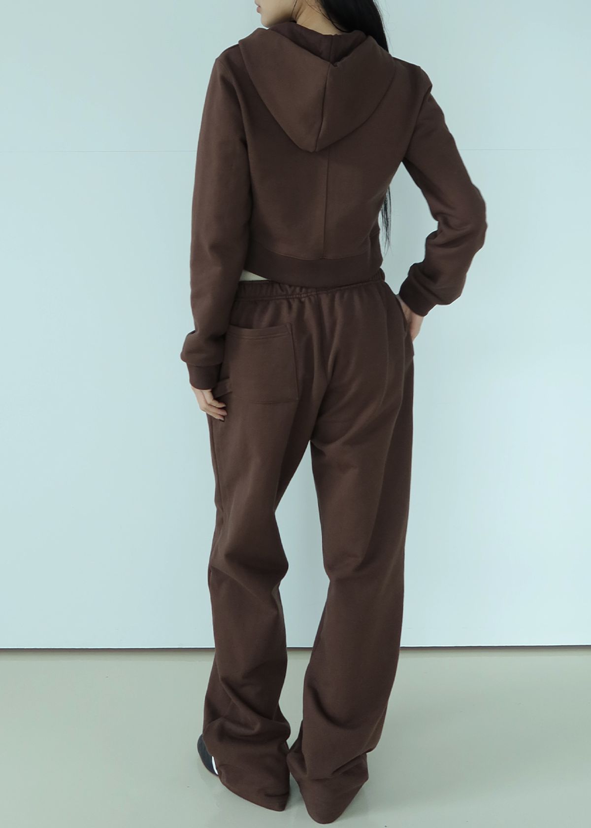 민아송(MINA SONG) BASIC SWEAT PANTS - ESPRESSO