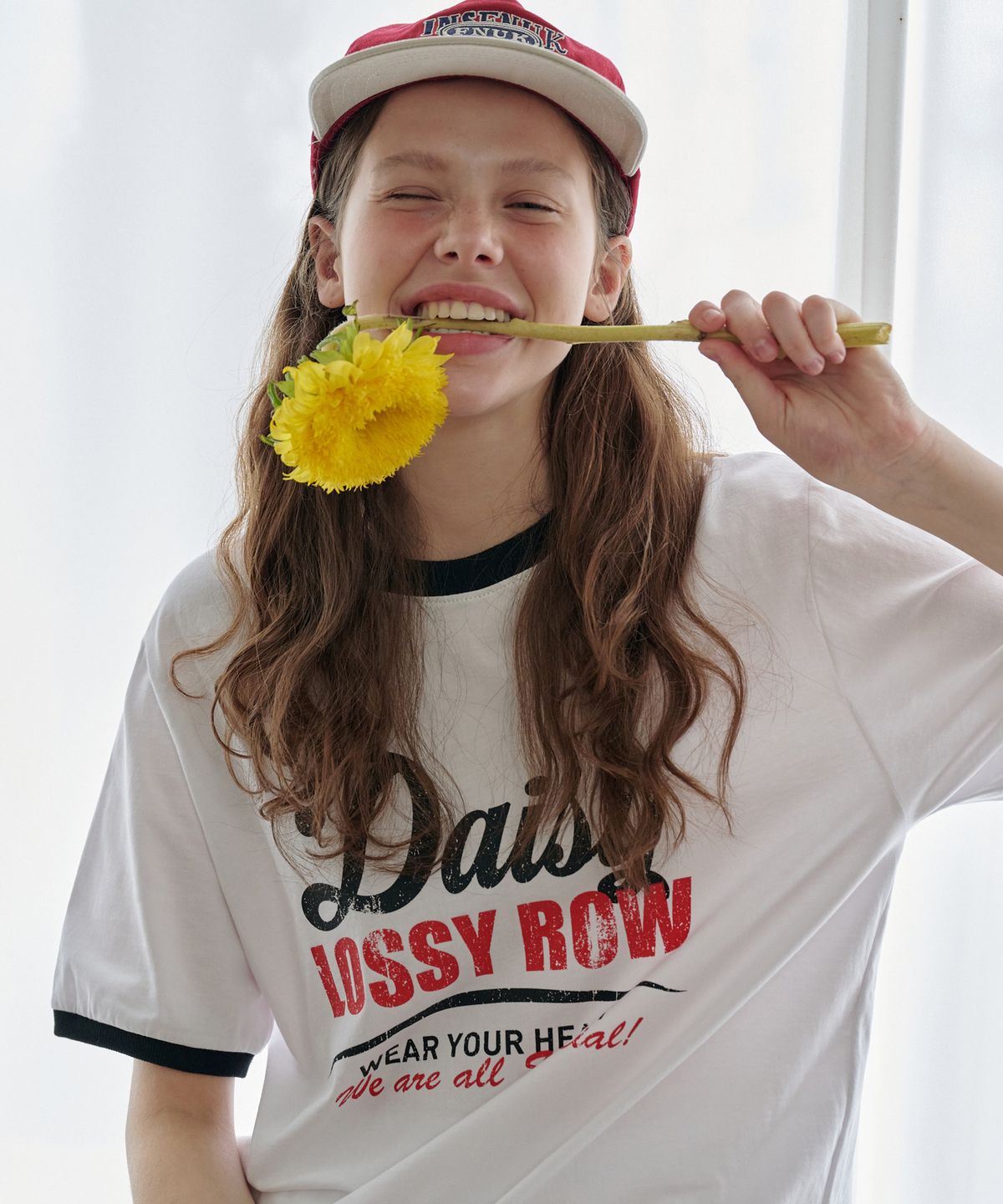 로시로우(LOSSYROW) Lossy Daisy Vintage T-Shirt White