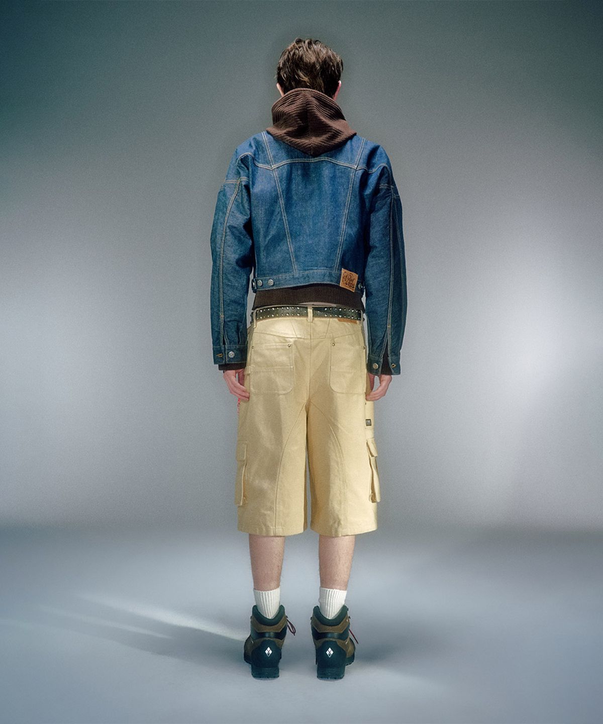 베이컨트 아카이브(VACANT ARCHIVE) LIAM STUD DENIM JACKET DEEP BLUE