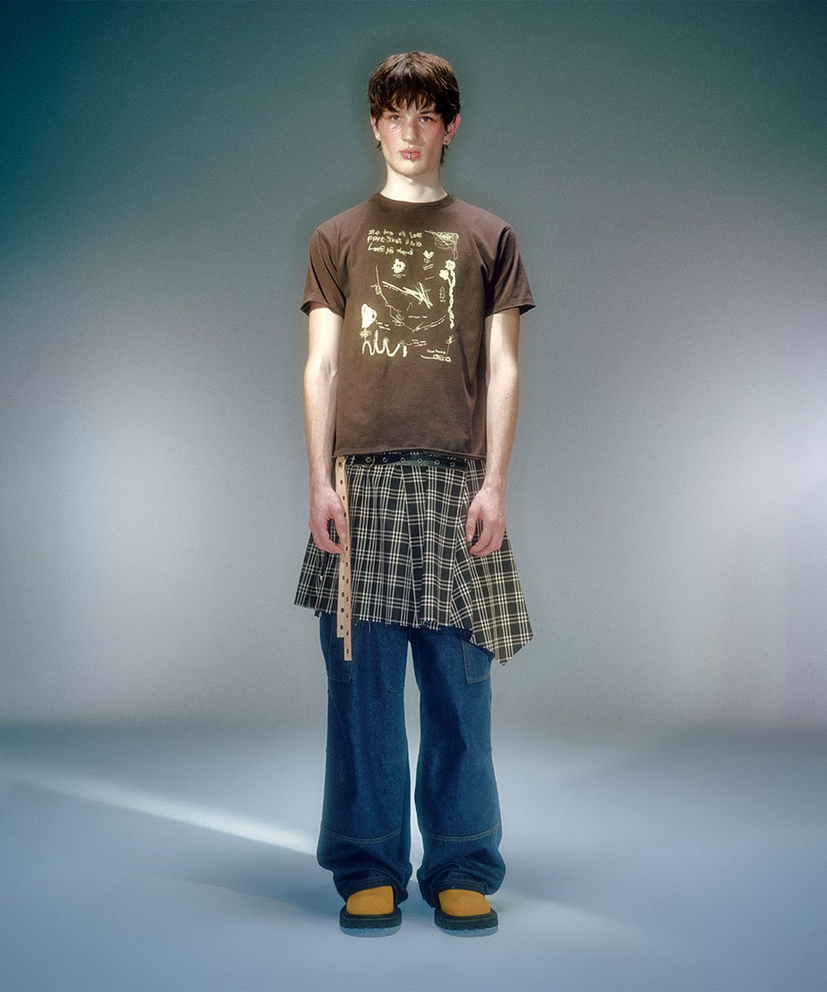 베이컨트 아카이브(VACANT ARCHIVE) EVAN ARTWORK T-SHIRT (3COLOR)