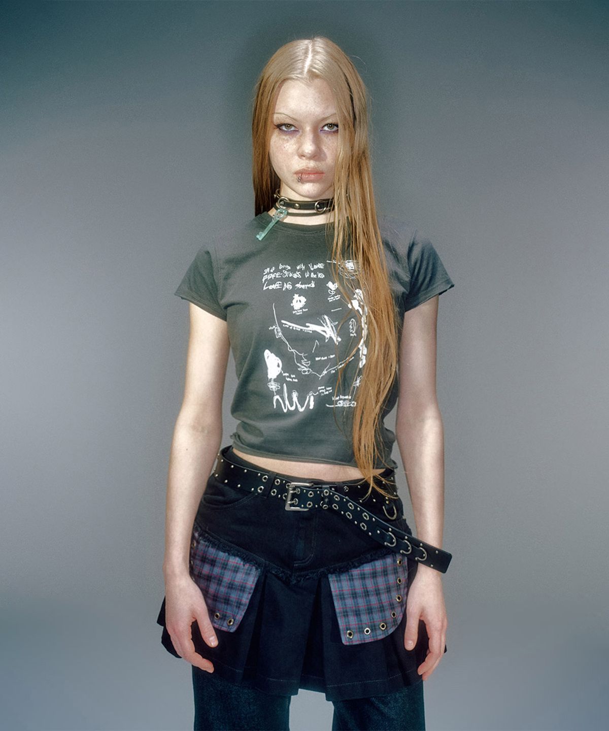 베이컨트 아카이브(VACANT ARCHIVE) EVAN ARTWORK T-SHIRT (3COLOR)