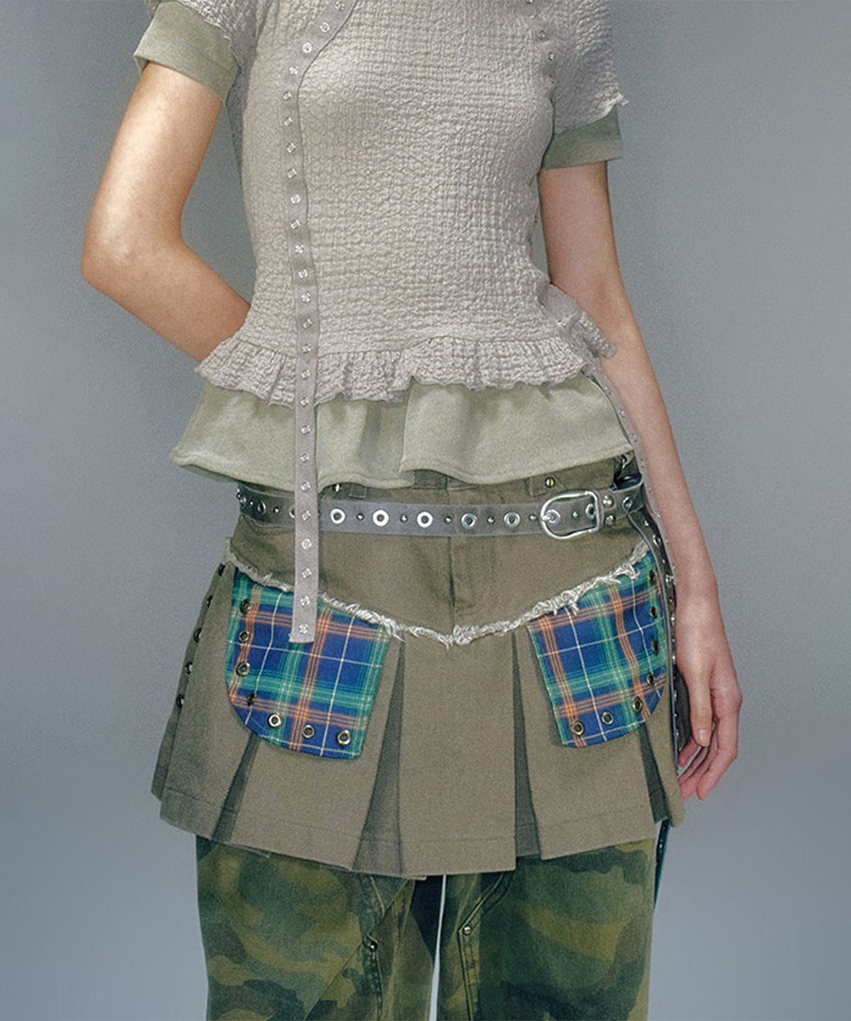 베이컨트 아카이브(VACANT ARCHIVE) LISA PLEATS MINI SKIRT (2COLOR)