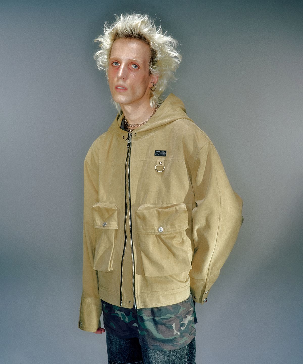 베이컨트 아카이브(VACANT ARCHIVE) EILISH CARGO HOOD JACKET (2COLOR)