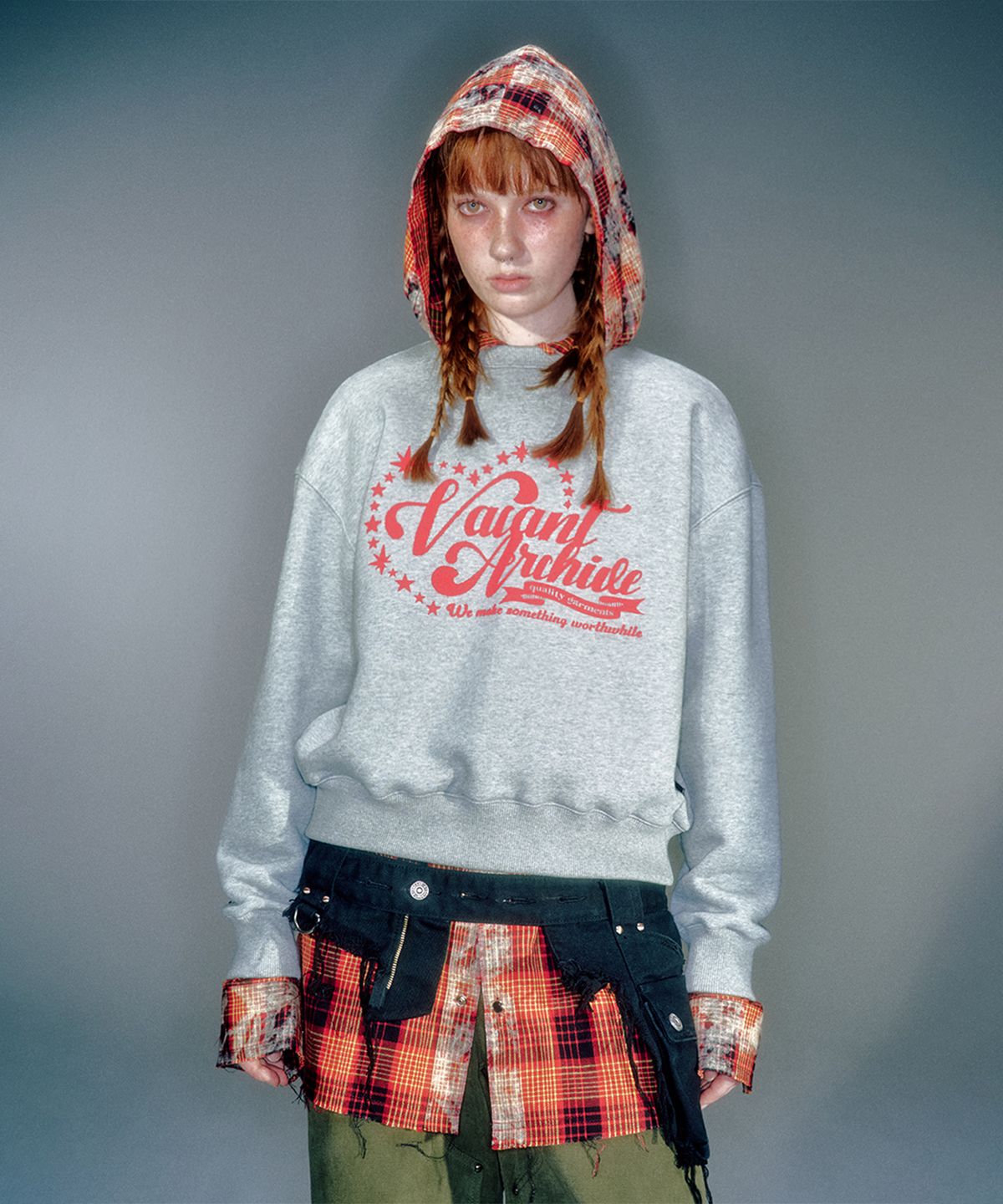 베이컨트 아카이브(VACANT ARCHIVE) VACANT LOGO SWEAT SHIRT (3COLOR)