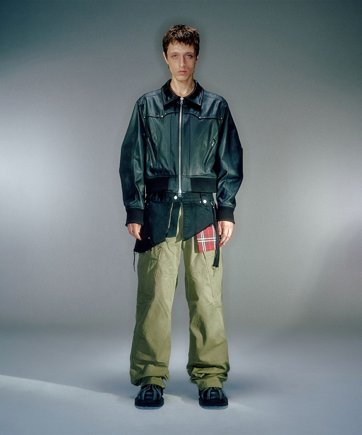 베이컨트 아카이브(VACANT ARCHIVE) WAYEN MILITARY CARGO PANTS (2COLOR)