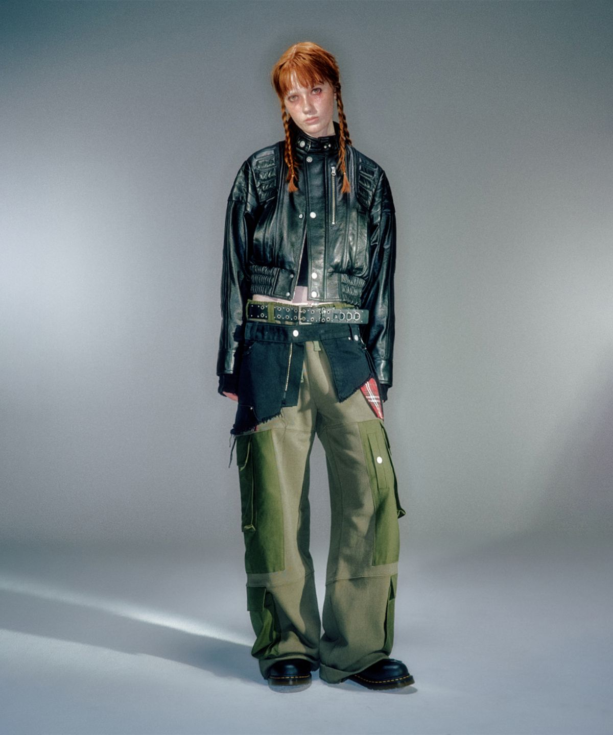 베이컨트 아카이브(VACANT ARCHIVE) CAESAR MILITARY SWEAT PANTS (2COLOR)