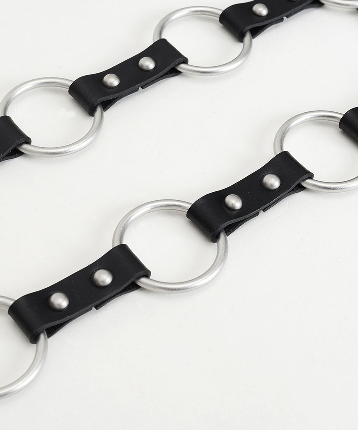 베이컨트 아카이브(VACANT ARCHIVE) RINGANA O-RING CHAIN BELT BLACK