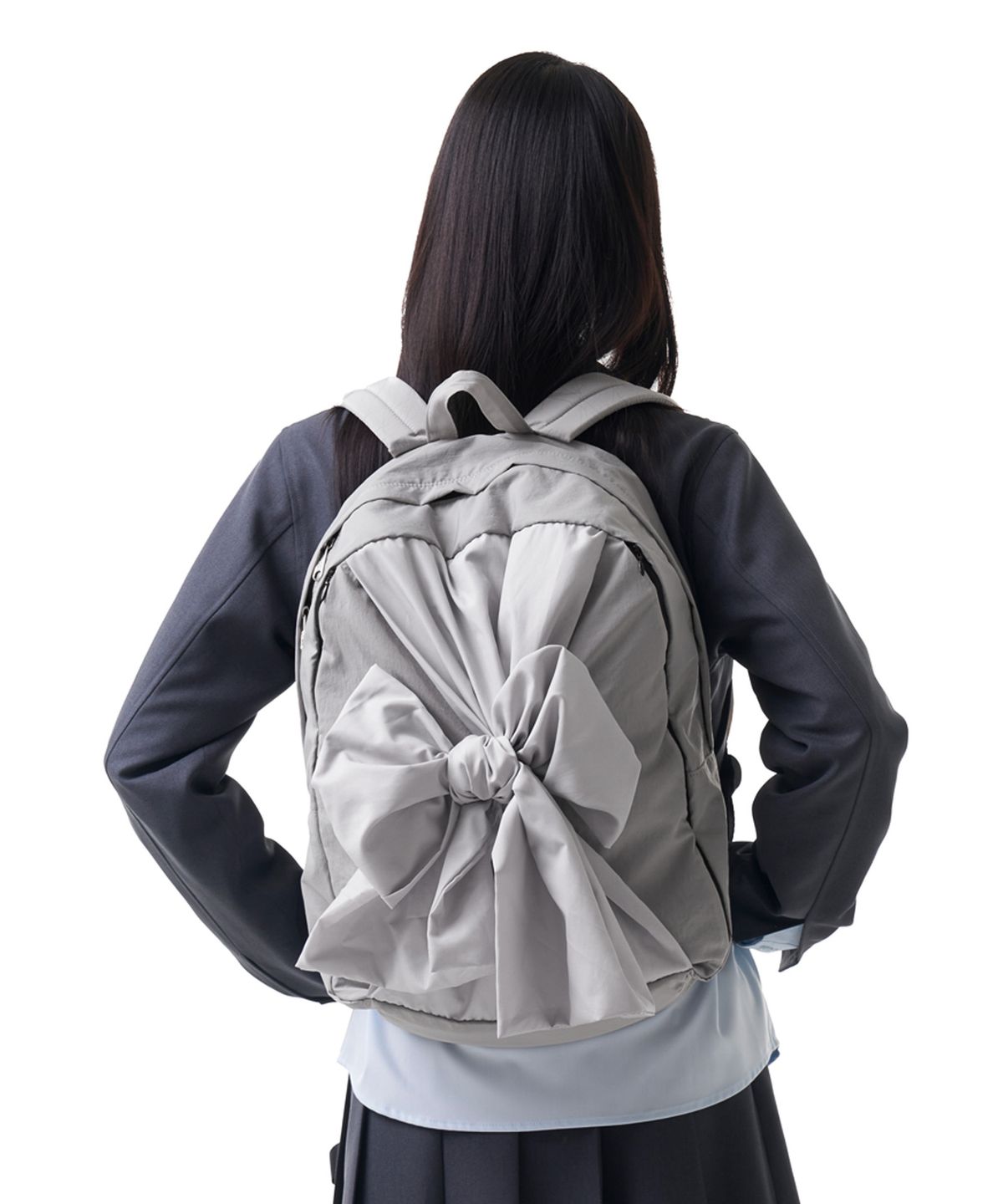 이우가마카라스(IUGAMAKARAS) Knotted Backpack Type B (Nylon-silver)