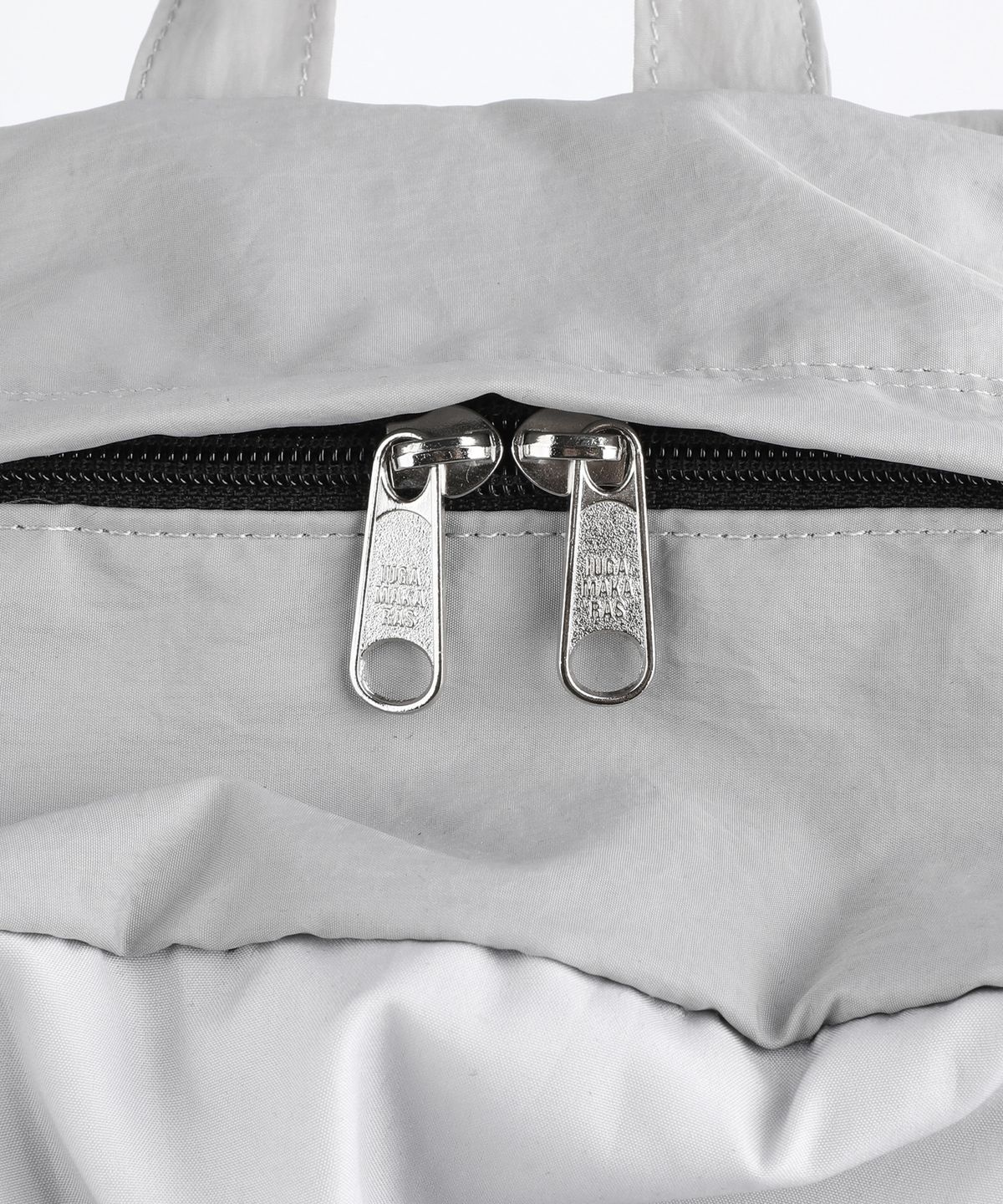이우가마카라스(IUGAMAKARAS) Knotted Backpack Type B (Nylon-silver)