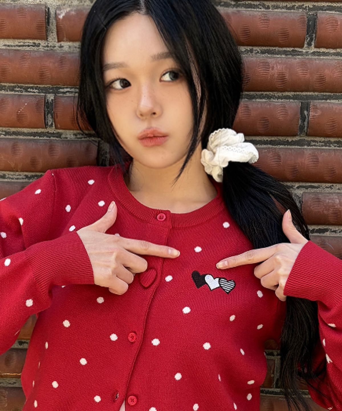 로긴 앤 로지(ROGIN N ROSIE) Heart Button Point Cardigan Red