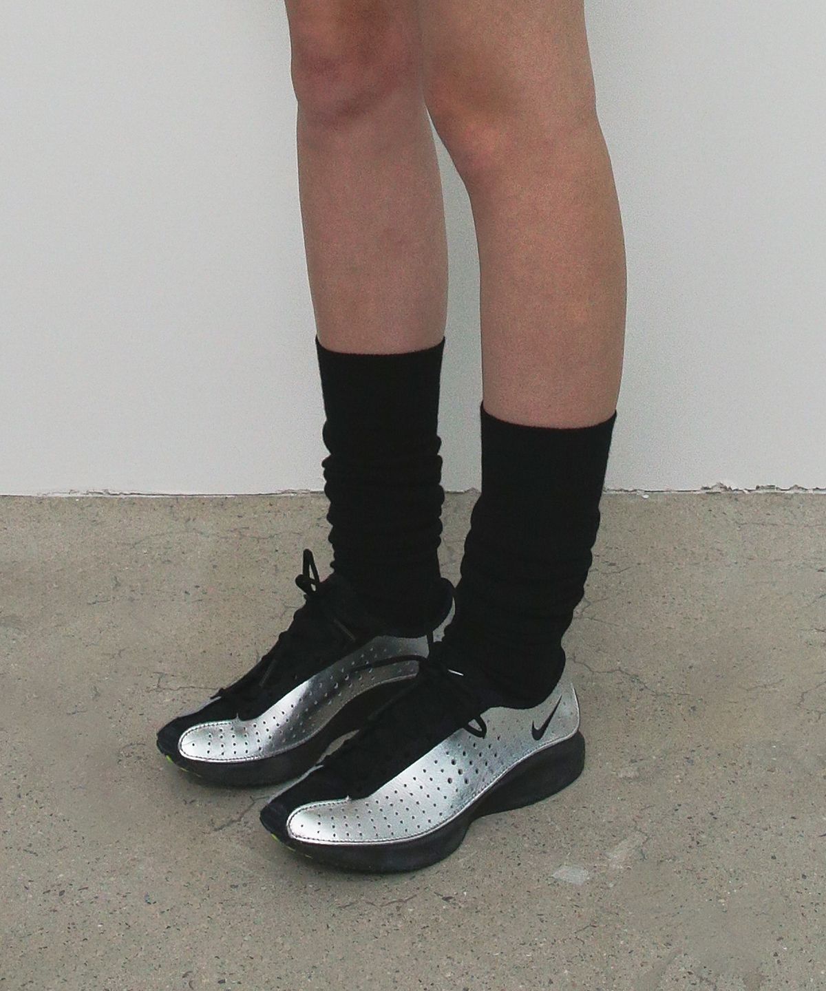 샌드릭(SANDRIC) KNEE HIGH SOCKS_BLACK